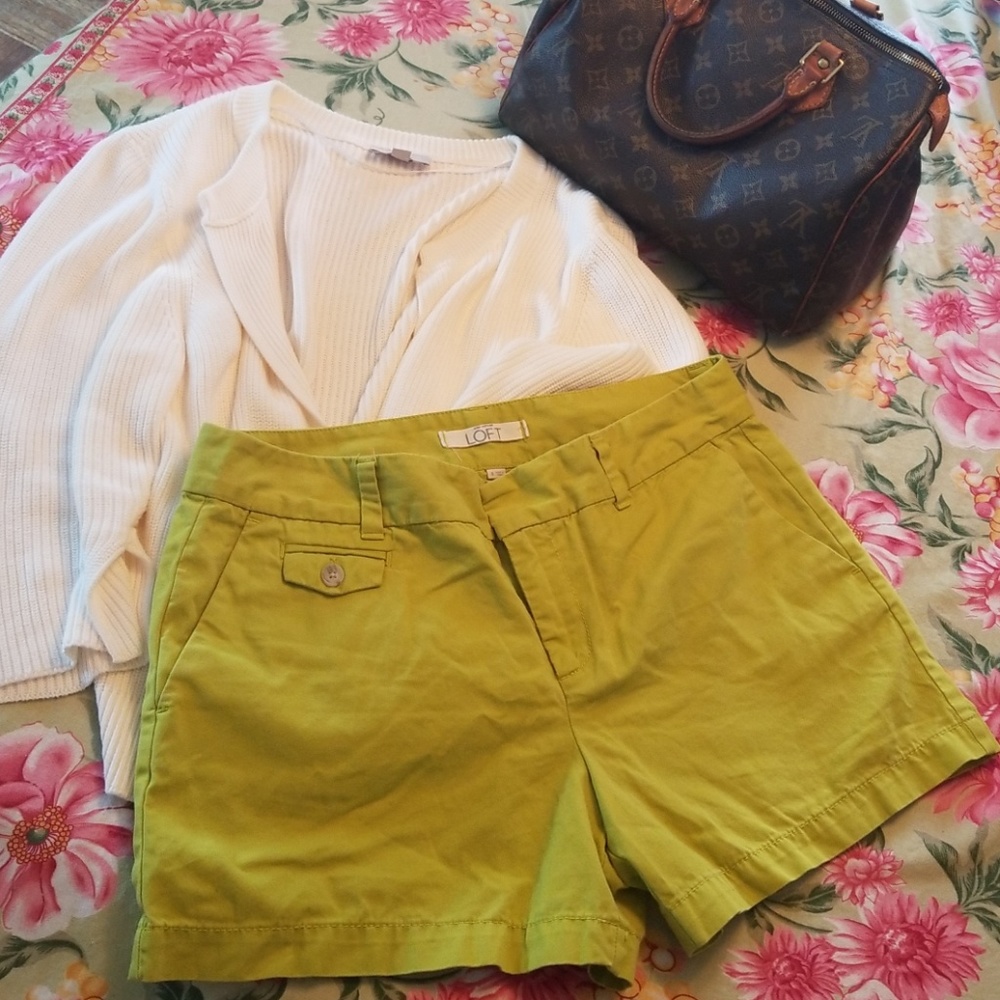 Loft Sz 8 Shorts 100% Cotton Lime Green VGUC - Picture 1 of 4